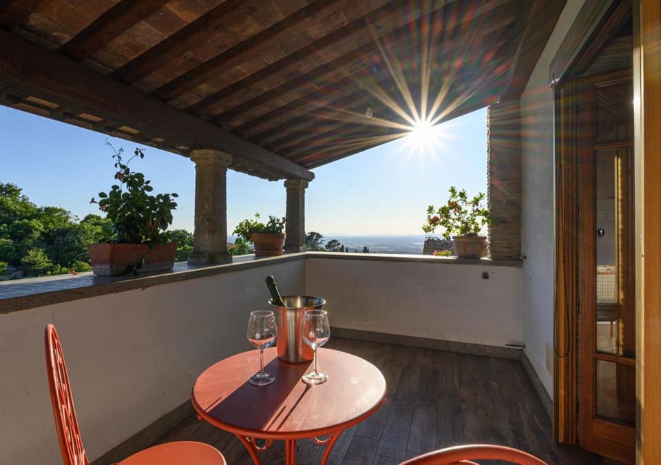 View (from property/room), Balcony/Terrace