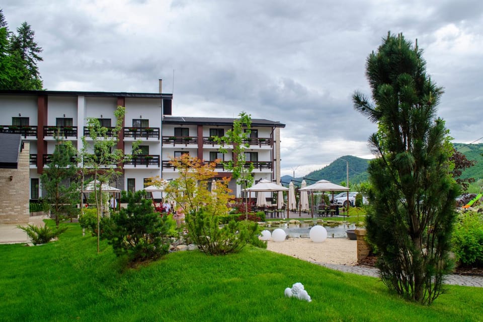 Property building, Garden