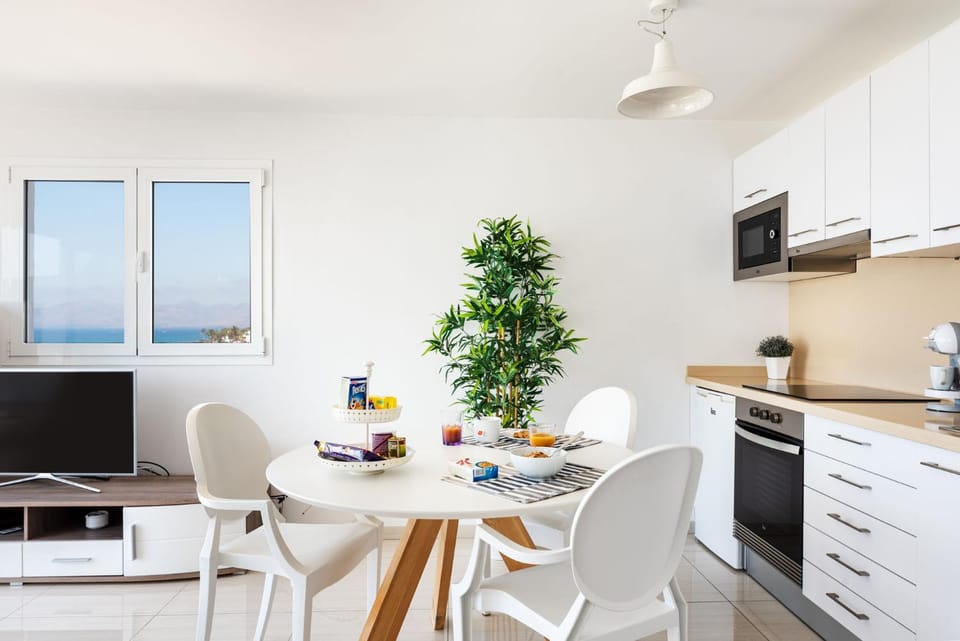 TV and multimedia, Dining area