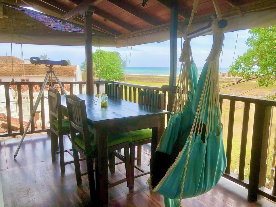 Lounge or bar, sunbed