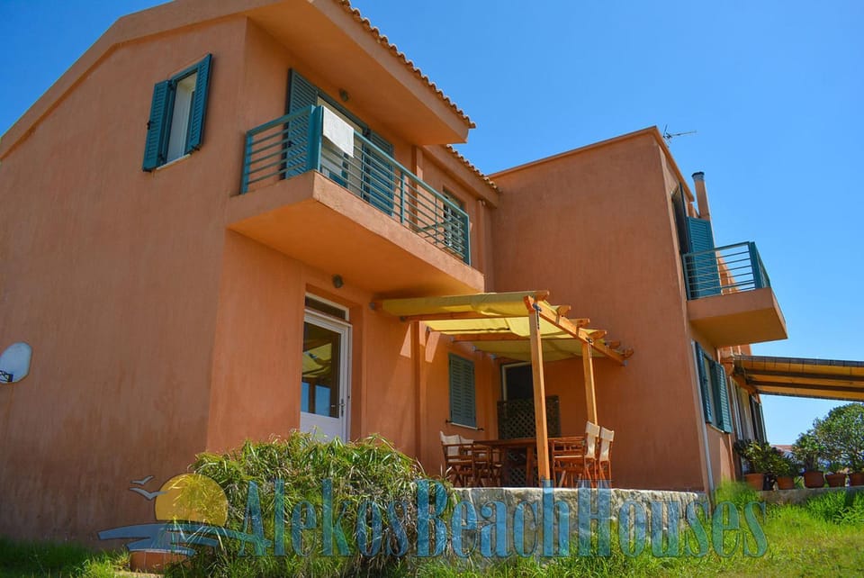 Property building, Garden view