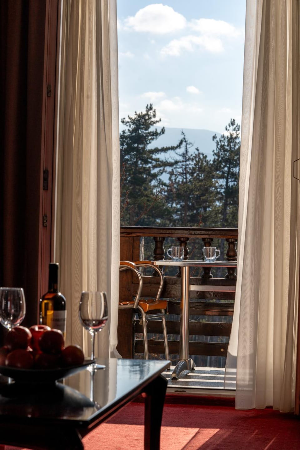 Property building, View (from property/room), Balcony/Terrace, Living room, Seating area