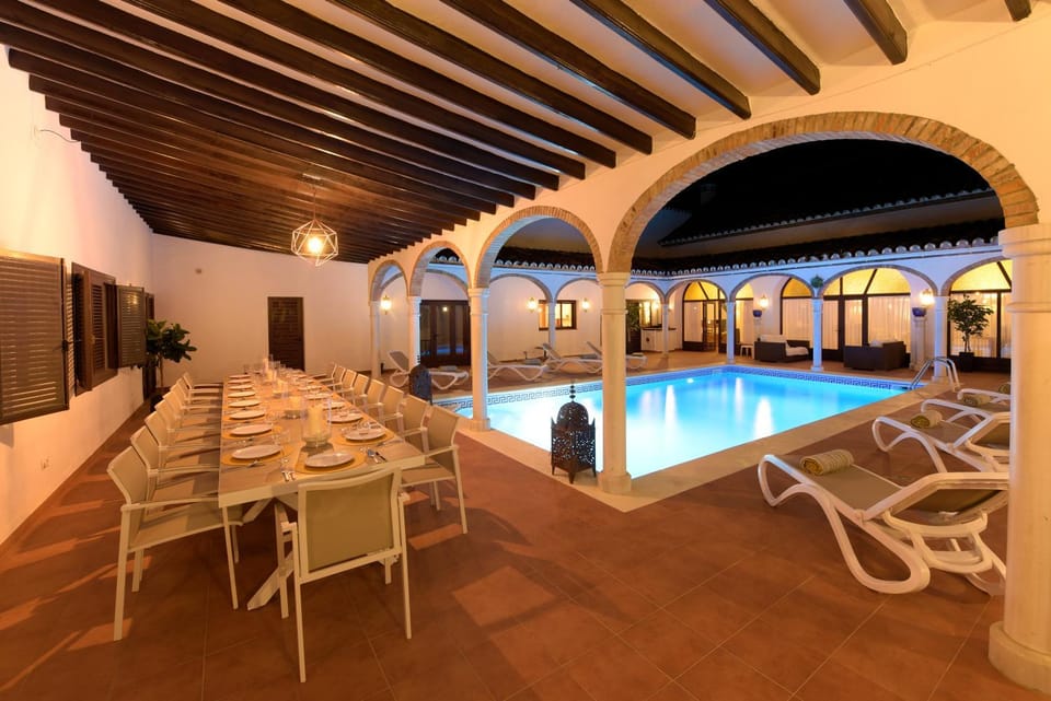 La Roca Rara - 8 Bedroom Villa Villa in Nerja
