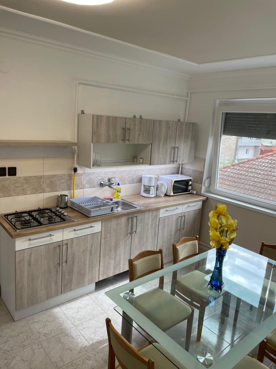 Kitchen or kitchenette, Dining area, Communal kitchen