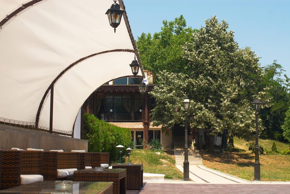 Restaurant/places to eat, Garden