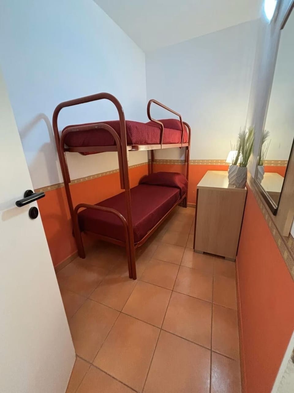 Photo of the whole room, Bedroom, bunk bed