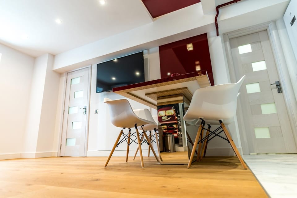 Lounge or bar, Dining area