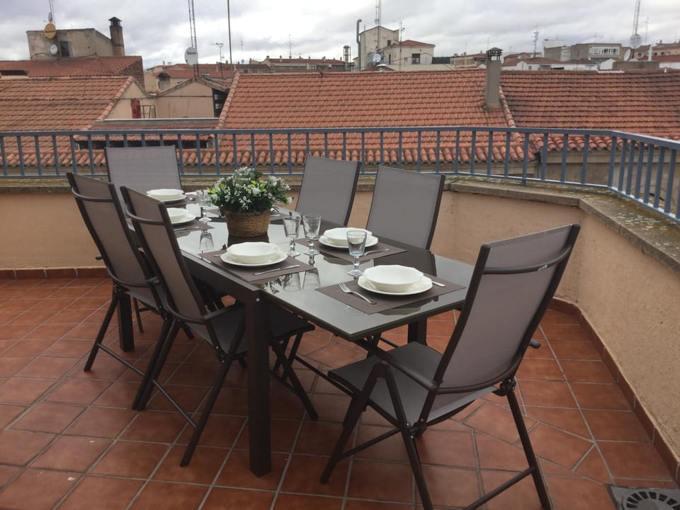 Apartamentos Azafranal-PARKING GRATIS- Apartment in Salamanca