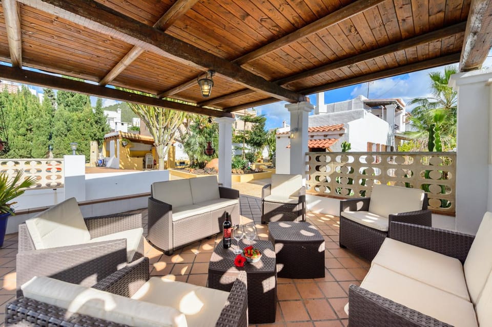 Patio, Dining area