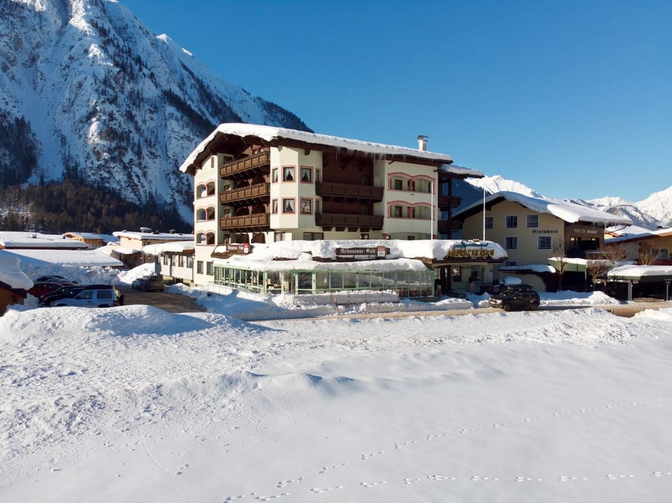 Property building, Winter