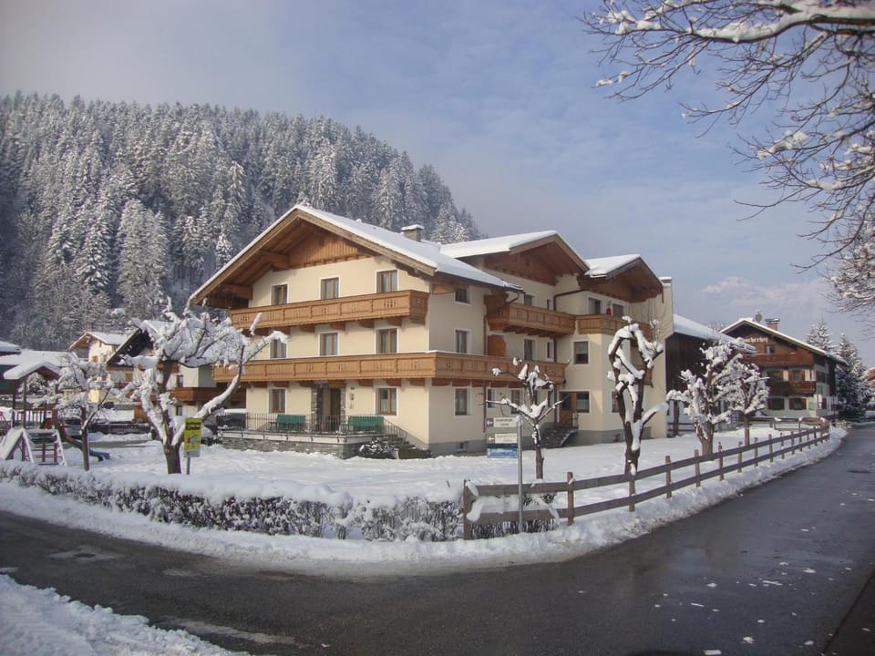Gästehaus Schwoagerhof Farm Stay in Tyrol