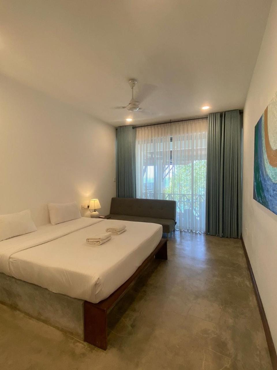 Sun N Sea Hotel Hotel in Southern Province