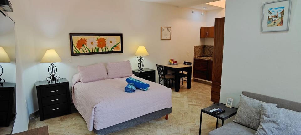 Bed, Living room