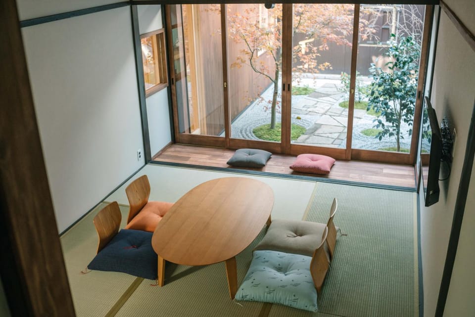Library, Living room