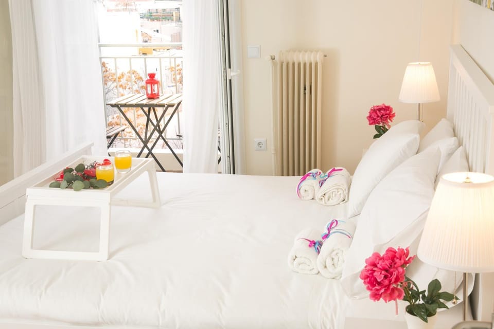 Magnificent luxury retrostyle flat Acropolis view Apartment in Athens
