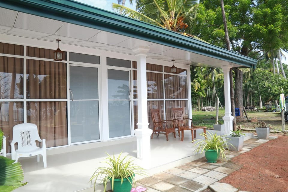 Facade/entrance, Garden