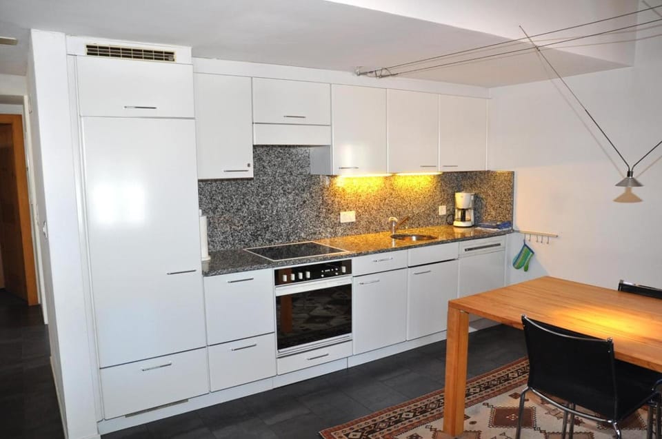 Plazzöl Suol Nr. 5 Apartment in Canton of Grisons