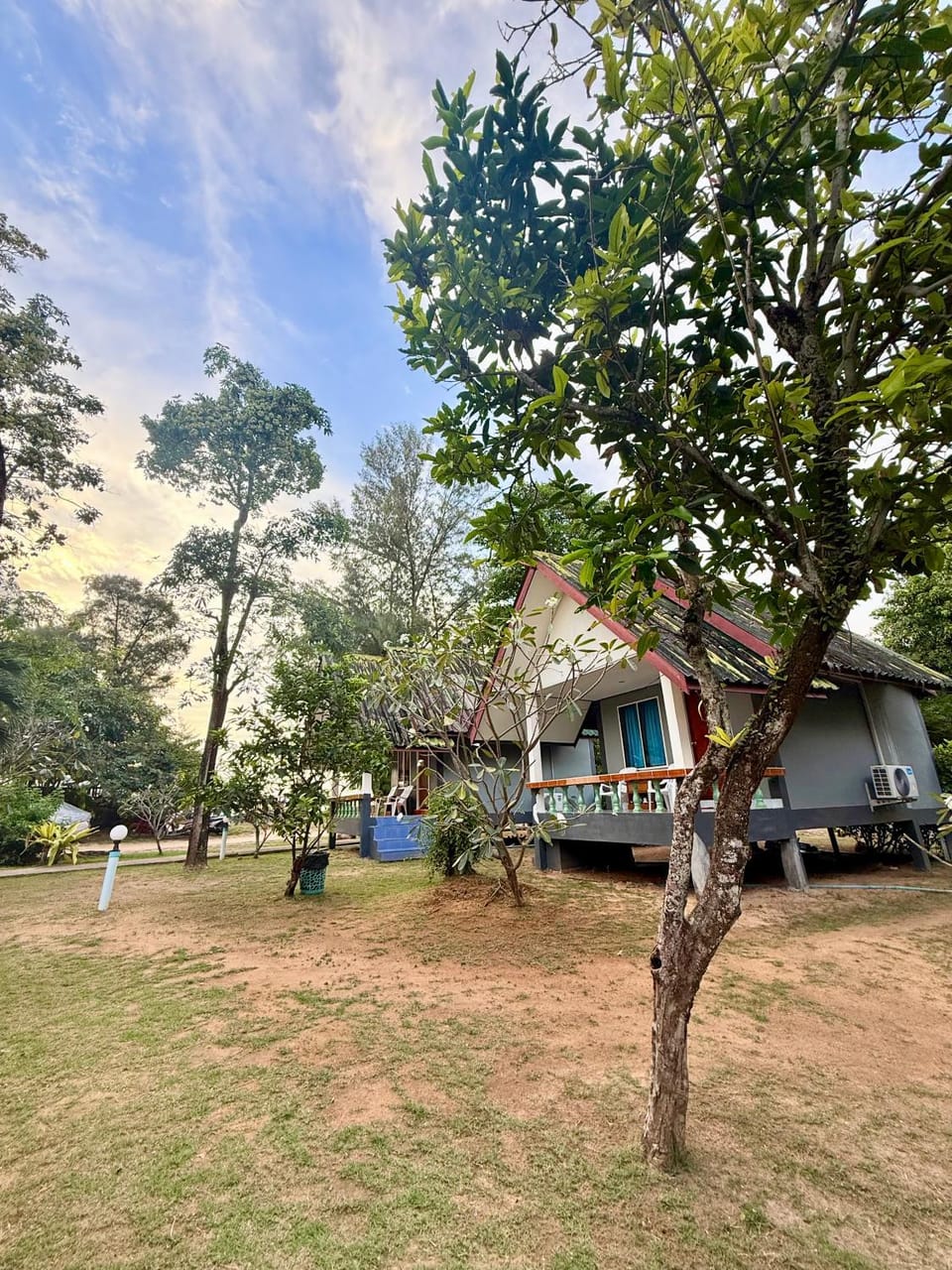 Lanta Palm Beach Resort , Beach Bungalow - Koh Lanta Hotel in Sala Dan