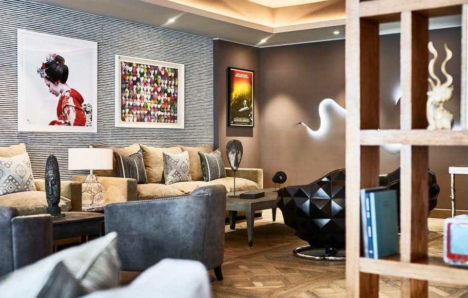 Day, Summer, Lobby or reception, Lounge or bar, Decorative detail, On site, Garden view