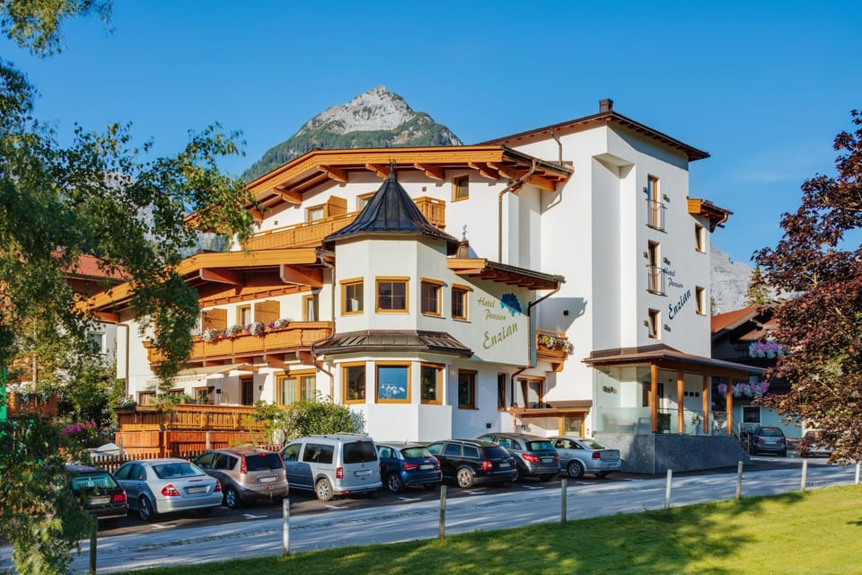 Property building, Location