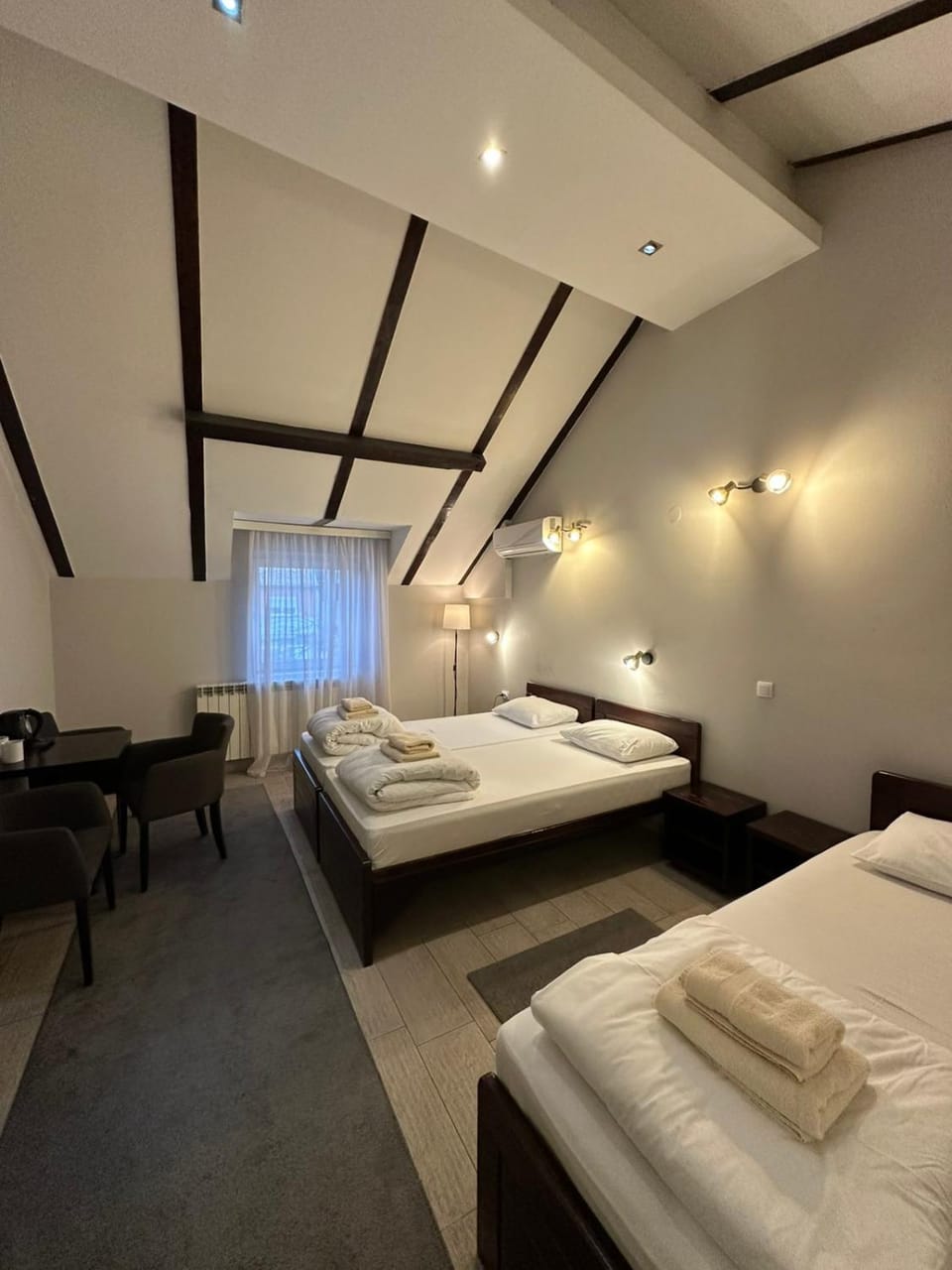 Apartments & Accommodation Stojic Bed and Breakfast in Novi Sad