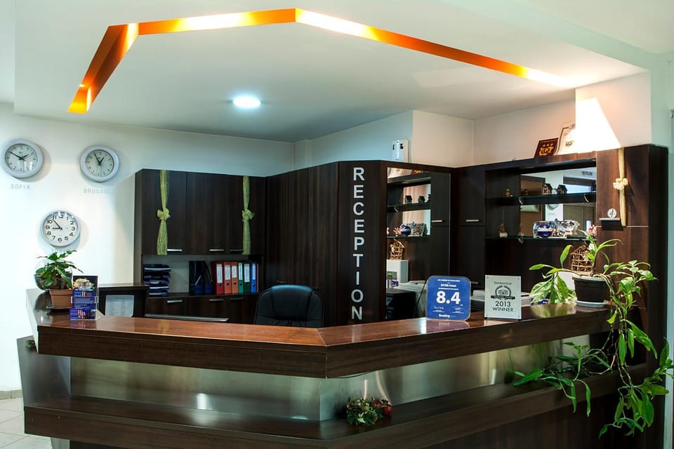 Property logo or sign, TV and multimedia, Lobby or reception, Seating area