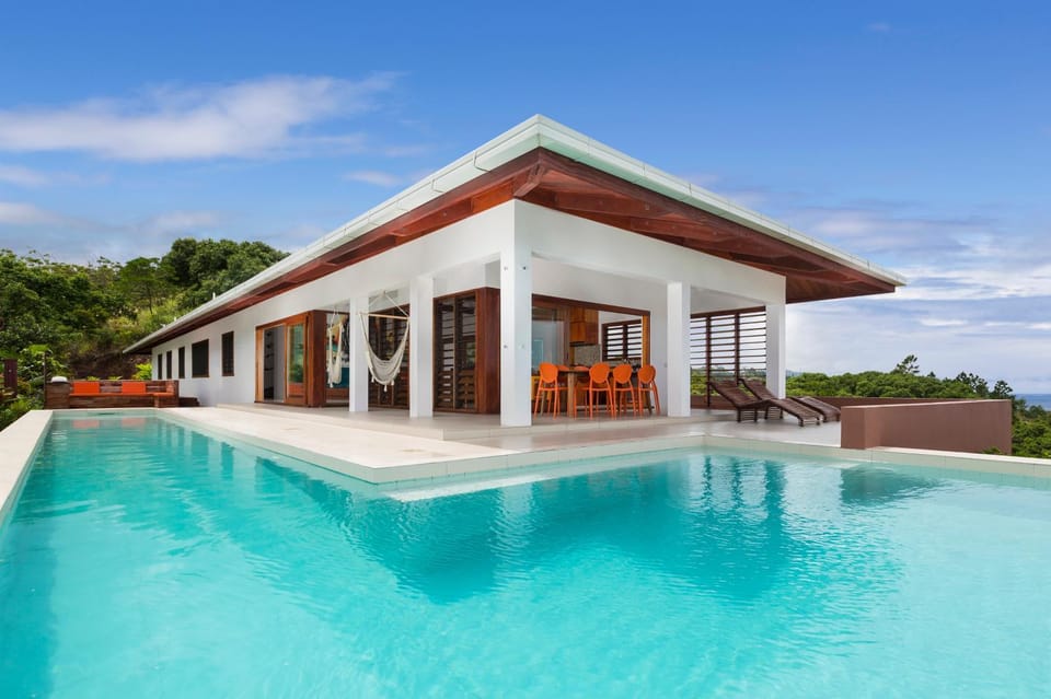 Property building, Day, Pool view, Swimming pool