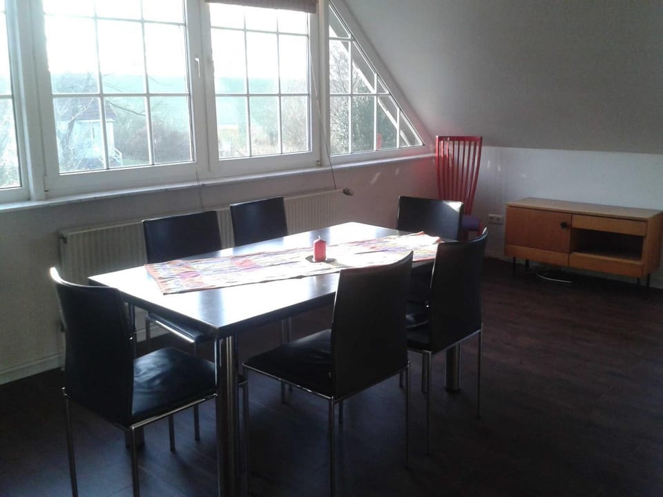 Decorative detail, Dining area