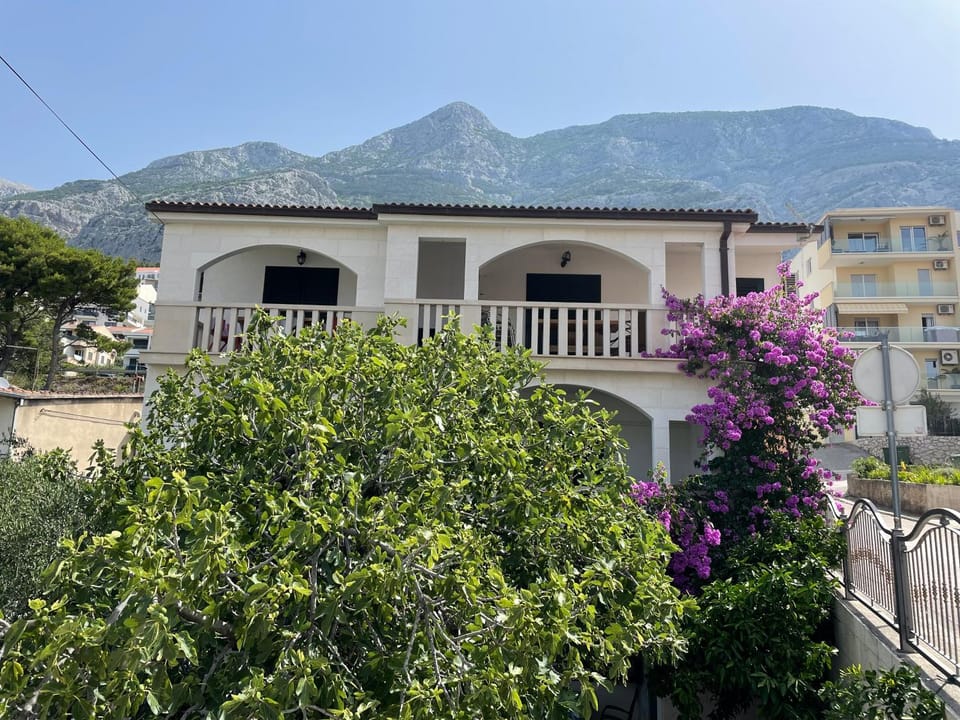 Apartments Anamarija Apartment in Makarska