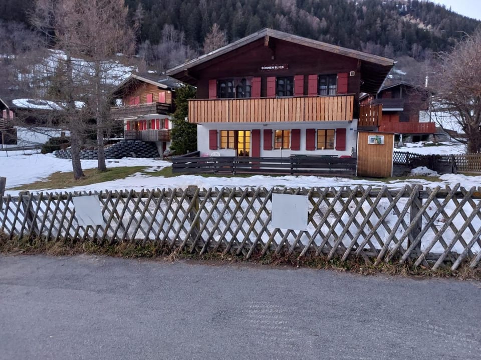 Property building, Winter
