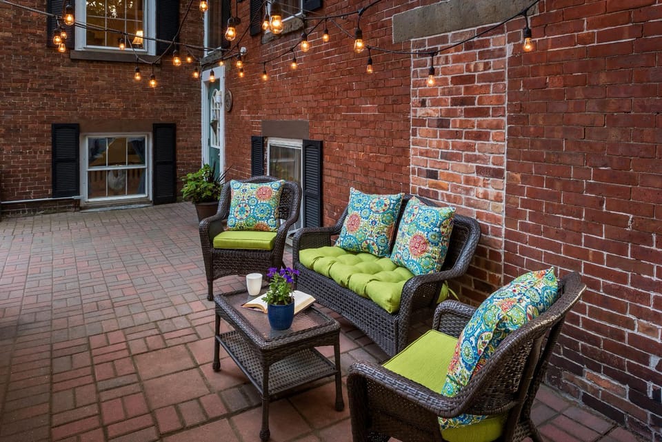 Patio, Balcony/Terrace