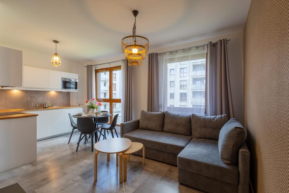 Kitchen or kitchenette, Living room, Seating area, Dining area