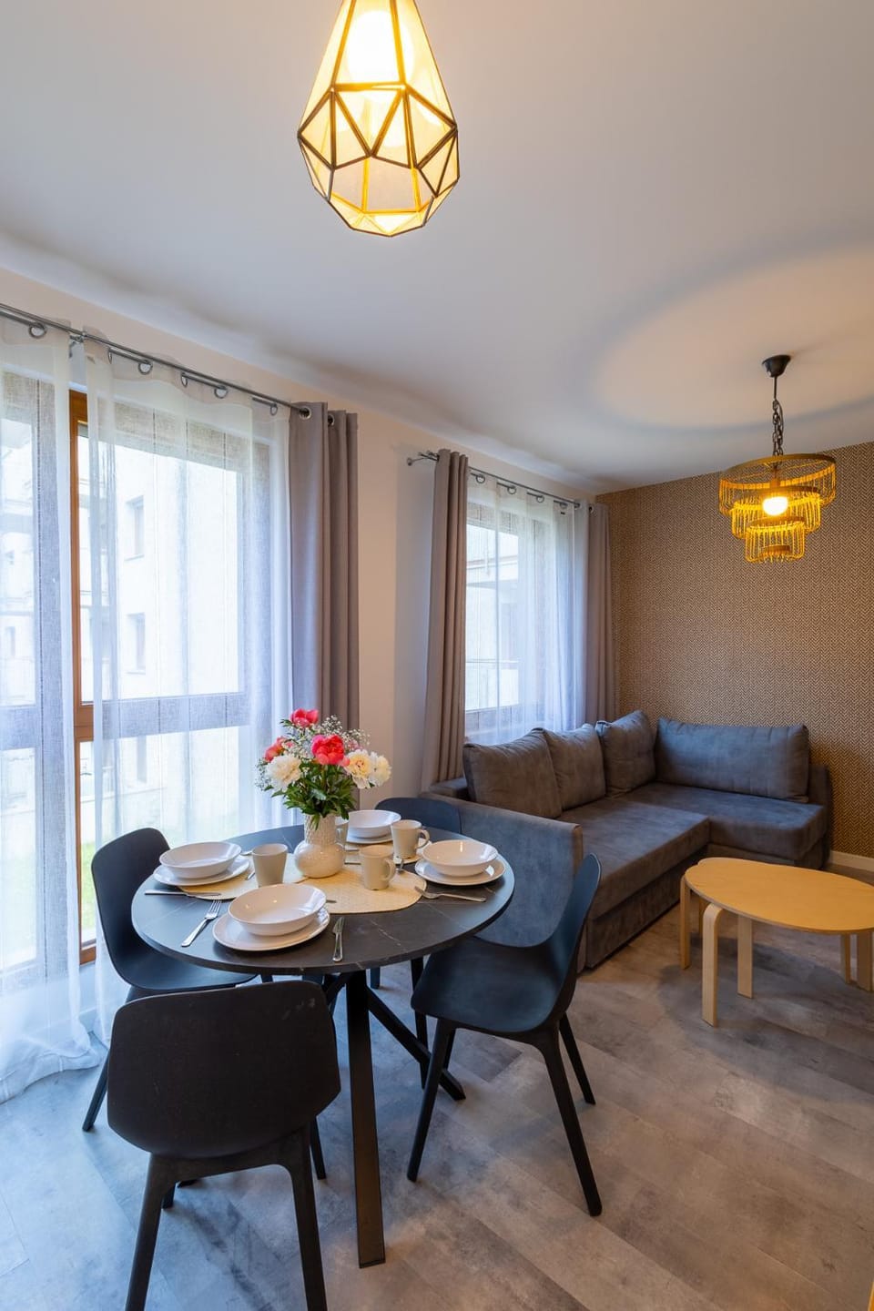 Living room, Seating area, Dining area