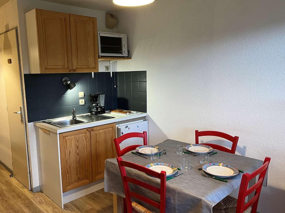 Studio au cœur du Chinaillon avec Parking et Balcon, 4 couchages - FR-1-241-176 Apartment in Le Grand-Bornand