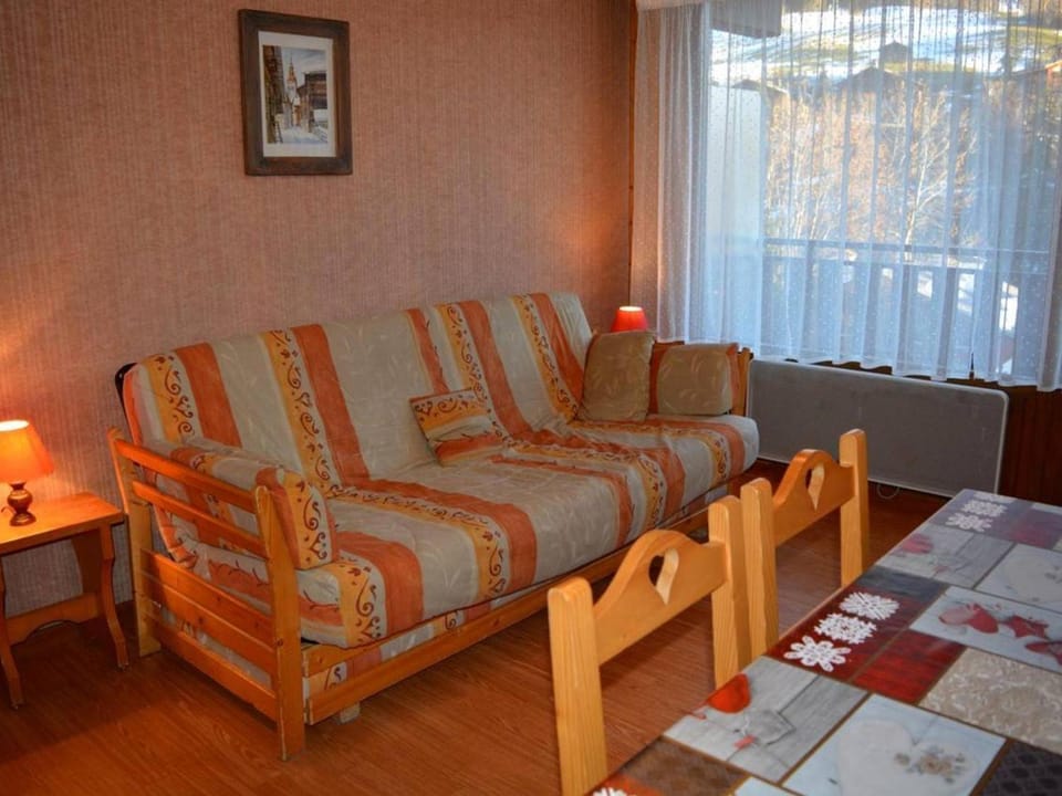 Studio ensoleillé 4 pers. avec balcon et parking, 200m des pistes, au cœur du Chinaillon - FR-1-241-107 Apartment in Le Grand-Bornand