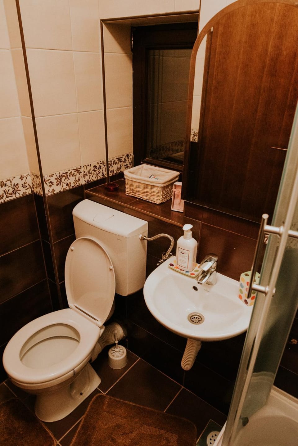 Toilet, Bathroom