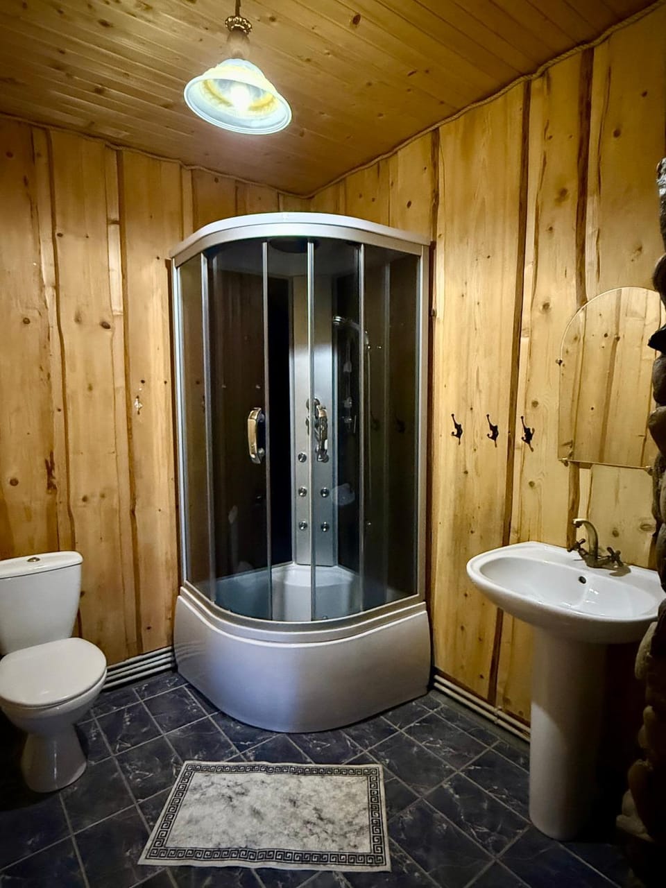 Гуцульська оселя Nature lodge in Ukraine