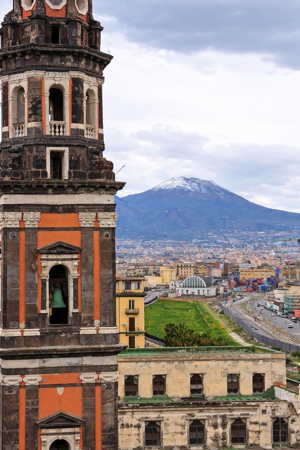 Nearby landmark, Day, Natural landscape, City view, Landmark view, Mountain view