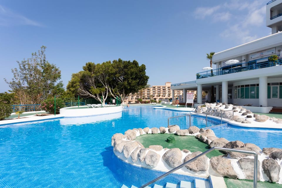 Property building, Swimming pool