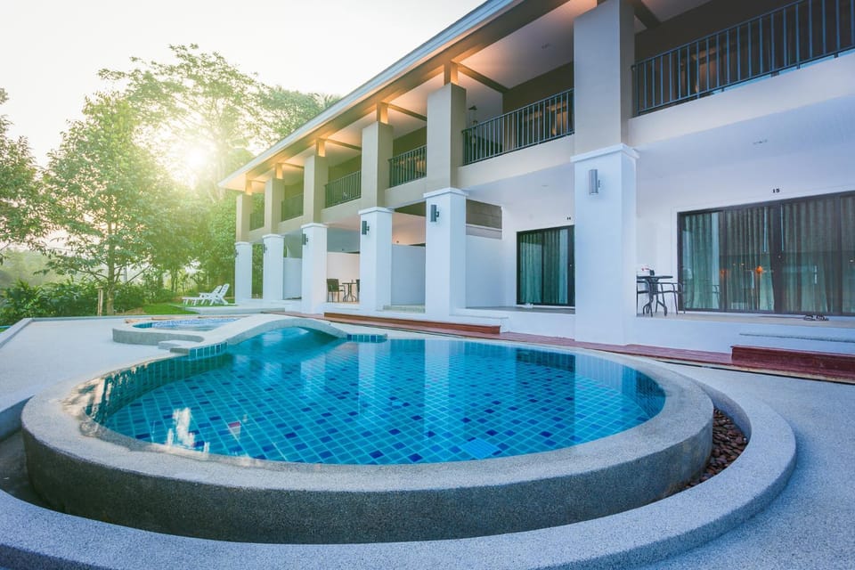 The Retreat Khaolak Resort - SHA Extra Plus Hotel in Khuekkhak