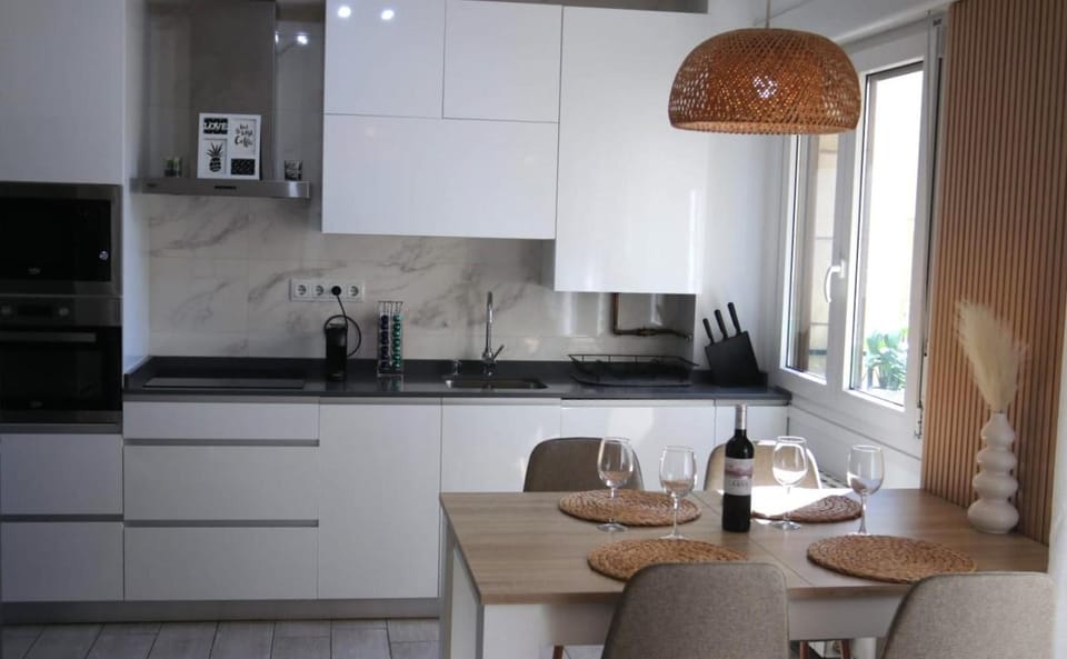 Apartamentos La Herradura PLaza Apartment in Haro