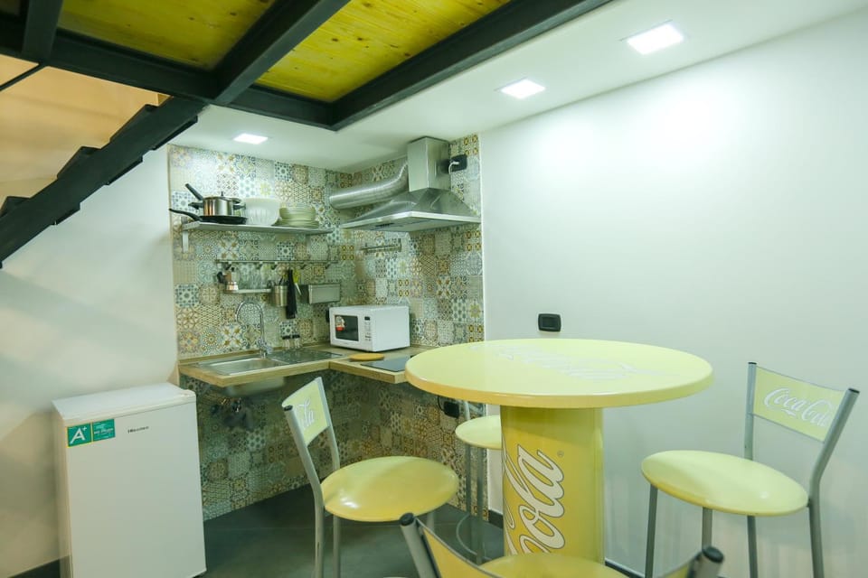 Kitchen or kitchenette, Dining area, Area and facilities