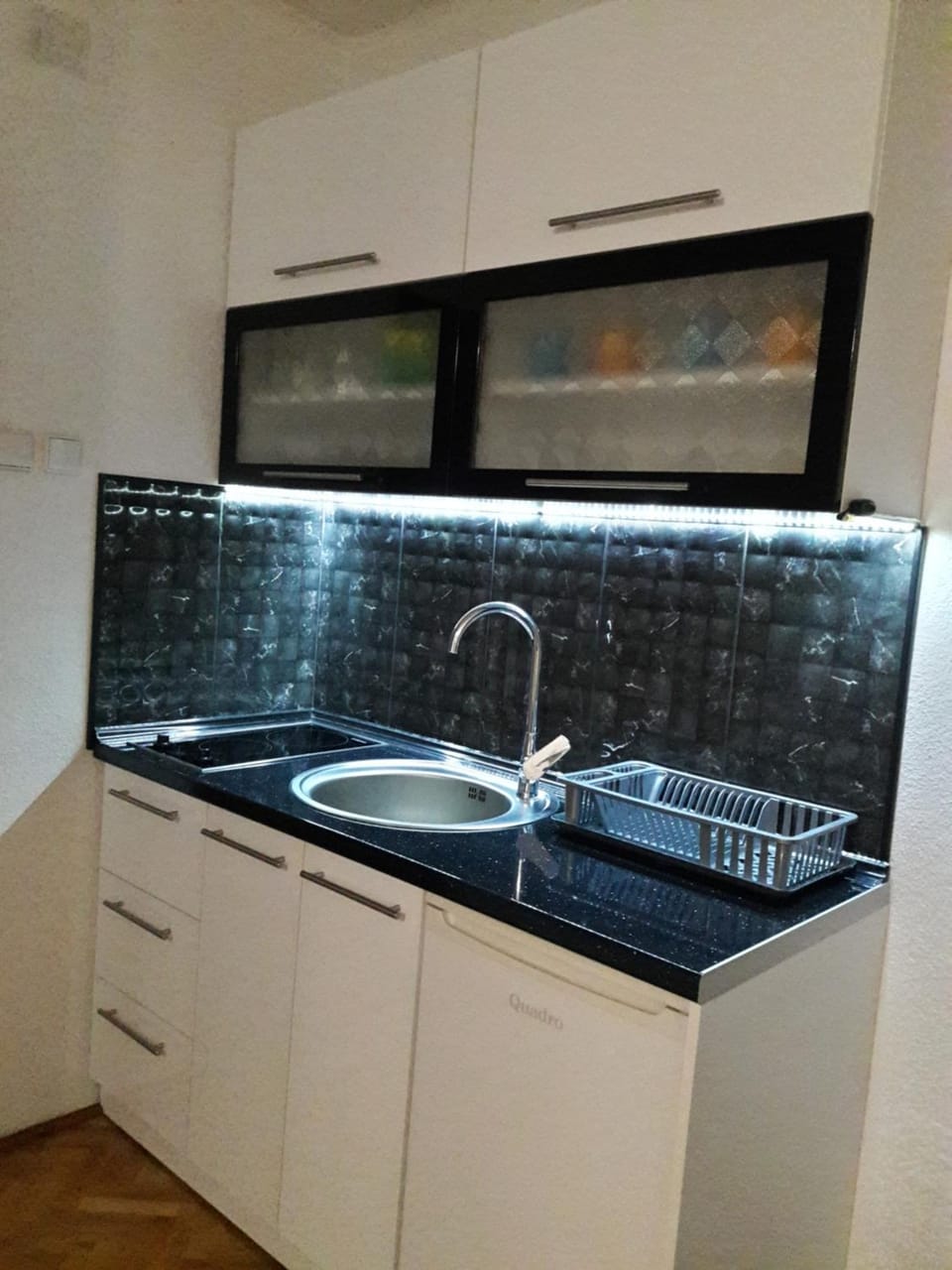 Kitchen or kitchenette, Lunch, Dinner