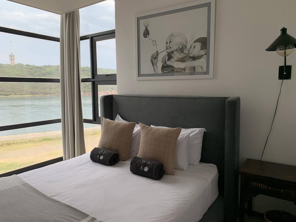 Bed, Bedroom, Sea view