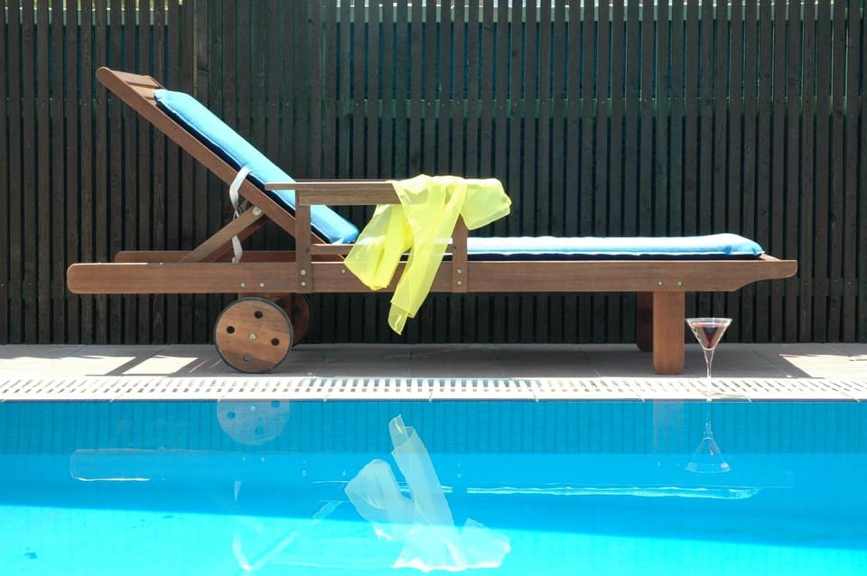 Swimming pool, Swimming pool