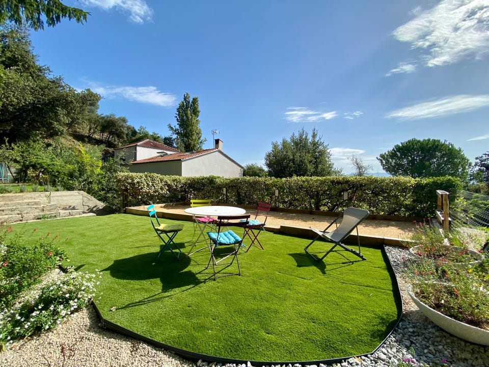 Garden, Entertainment