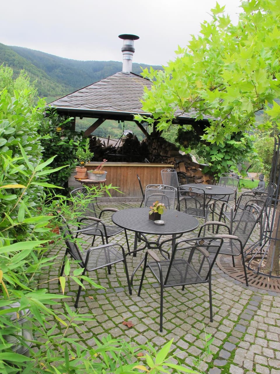 Patio, BBQ facilities, Garden