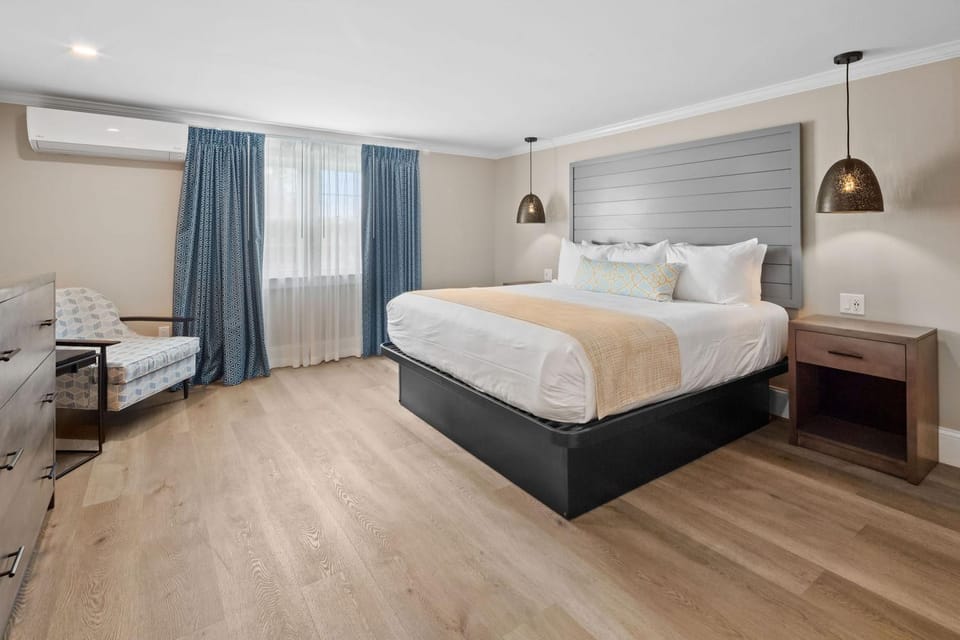 Love Farms Lodge Hotel in Dennis Port