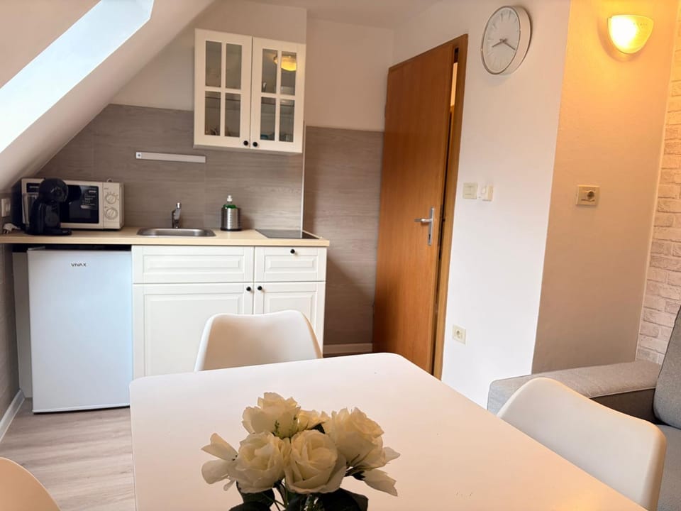 stove, kitchen, kitchen