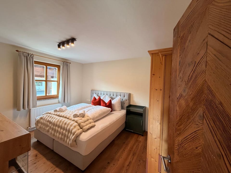 Bed, Photo of the whole room, Bedroom, towels, wardrobe